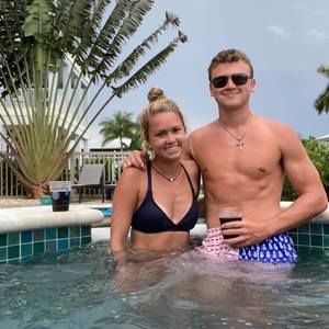 Meet your Posher, Brett